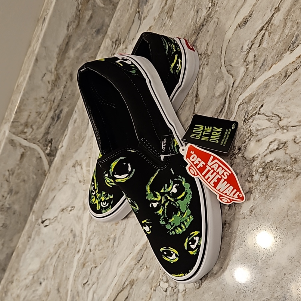 New Vans Classic Slip On Glow in the Dark Eyes Black Green Sneakers